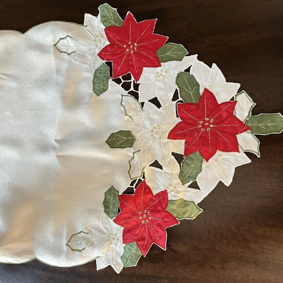 VTG Polysatin Christmas Table Runner Long Red Poinsettas Gold trim 13.5 x 88in - Picture 6 of 12